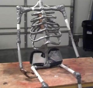 Skeleton Diy, Skeleton Sculpture, Haunted Cemetery, Zombie Decorations, Haunted Trail, Haunted House Diy, Scary Halloween Decorations Diy, Halloween Outside, Halloween Props Diy