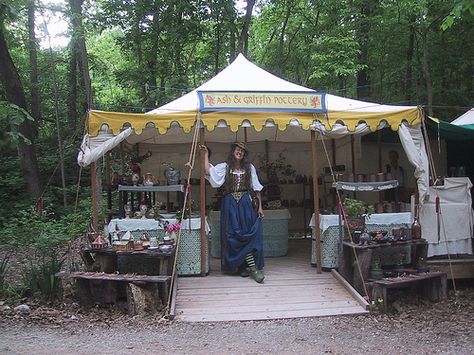 Non Permanent Booth Idea Ren Fair Booth Ideas, Dnd Festival, Fantasy Market Stall, Ren Faire Booth, Dnd Market Stalls, Medieval Faire Booth, Ren Faire Tent, Medieval Fair, Creative Advertising Photography