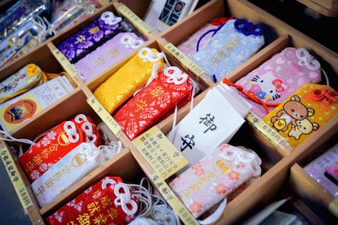 Hello Kitty and Rilakkuma get in on the omamori scene Chirimen Crafts, Japanese Talisman, Japan Market, Japanese Temples, Japanese Shrine, All About Japan, Tokyo Japan Travel, New Years Traditions, Turning Japanese