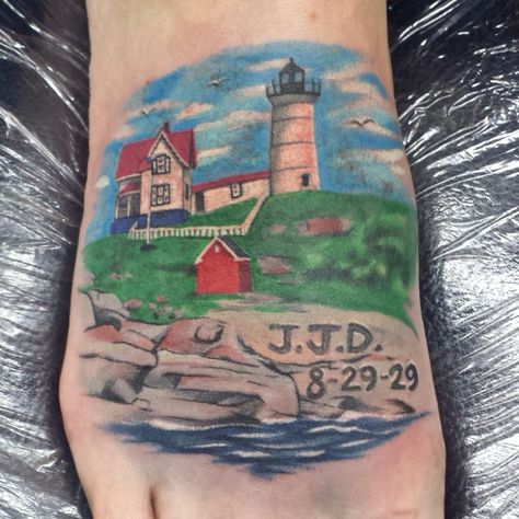 Beautiful tattoo of The Nubble Lighthouse in Maine!!! I'm going to do one similar on my wrist. Nubble Lighthouse Maine, Maine Tattoo, Lighthouse Maine, Nubble Lighthouse, Lighthouse Tattoo, Maine Lighthouses, Beautiful Tattoo, Snake Tattoo, Mom Tattoos