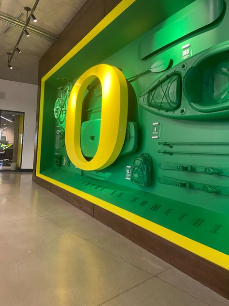 University Of Oregon Wallpaper, University Of Oregon Track And Field, Oregon University Aesthetic, University Of Oregon Aesthetic, Romanticizing College, University Of California Riverside, Oregon Aesthetic, Oregon University, Oregon College