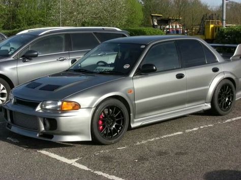 Mitsubishi Lancer Evolution 3. Tastefully modded. Evo 3, Proton Wira Modified, Evo 2 Mitsubishi, Evo X Mitsubishi, Mitsubishi Lancer Evolution X, 2002 Mitsubishi Lancer Modified, 2002 Mitsubishi Lancer, Mitsubishi Cars, Mitsubishi Motors