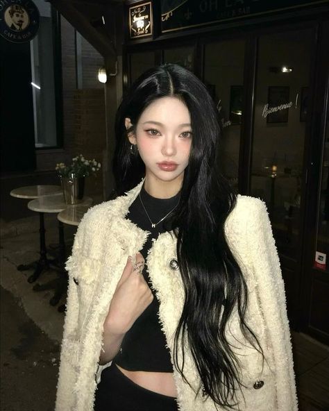 Korean Face, The Black Label, Cute Makeup Looks, White Tweed, November 3, Pretty Makeup, Big Hair, Cute Fits, Face Claims