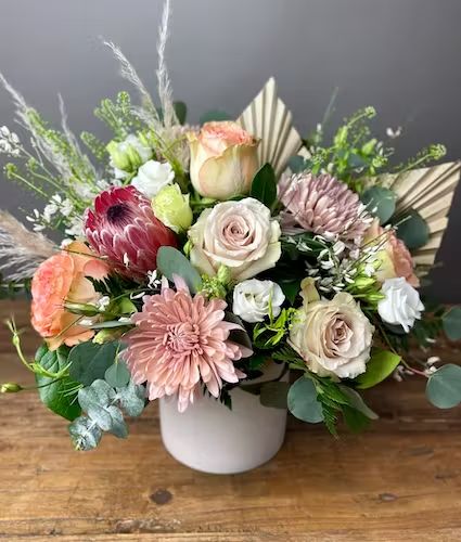 Designer's Mix Boho | Arnold (MD) Floral Delivery | WildFlower Boho Fresh Flower Arrangements, Boho Flower Arrangements Vase, Bohemian Flower Arrangements, Boho Floral Arrangements, Boho Flower Bouquet, Floral Recipes, Silk Arrangements, Florist Design, Fresh Flower Bouquets