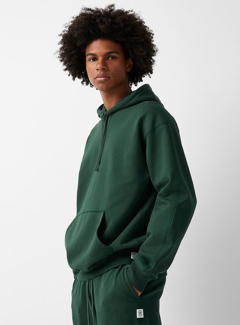 Men > Sweatshirts & Hoodies Reigning Champ - Terry-lined monochrome hoodie Reigning Champ  A product made in Canada by Reigning Champ at Le 31   A signature piece by the label in a relaxed, medium-weight design Adjustable drawstring hood Kangaroo pocket Tonal whipstitched seams Ultra-comfortable 100% cotton underside   The size of the item pictured is medium Green Hoodie Aesthetic, Green Hoodie Outfit, Dark Green Hoodie, Gray Hoodies, Colorful Sweatshirt, Hoodie Aesthetic, Reigning Champ, Basic Hoodie, Shorts Sweatpants