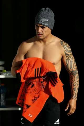 Aaron Smith Aaron Smith Rugby, Short Kings, Aaron Smith, All Blacks Rugby, All Blacks, Nice Pictures, Rugby Union, Cute Little Animals, Kiwi