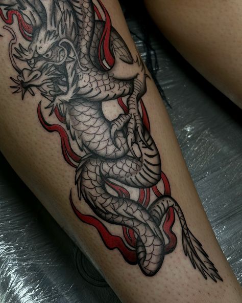 Humphrey the dragon for @kt_mcshane she sat so well all day!!💪thanks so much girl🤍✌️Xx . . . . . . #dragon #dragontattoo #tattooist #shintattoo #tattooideas #tattootechnique #photooftheday #girl #google #tattooinspiration #tattoos Japanese Dragon Tattoo Designs, Traditional Tattoo Dragon, Black Dragon Tattoo, Dragon Tattoo Meaning, Red Dragon Tattoo, Shin Tattoo, Tattoo Apprenticeship, Japanese Dragon Tattoo, Tattoo Techniques