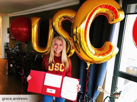 Usc Acceptance Letter, Usc Acceptance, Usc Party, Usc Aesthetic, College Manifestations, California Collage, College Photo, Vision 2023, Bed Party