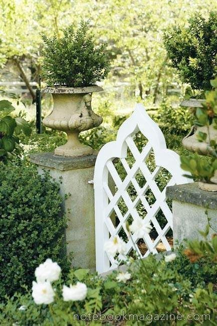 Garden Gates And Fencing, Gates And Fences, White Garden, White Gardens, Garden Gate, Garden Doors, The Secret Garden, Gorgeous Gardens, Garden Structures