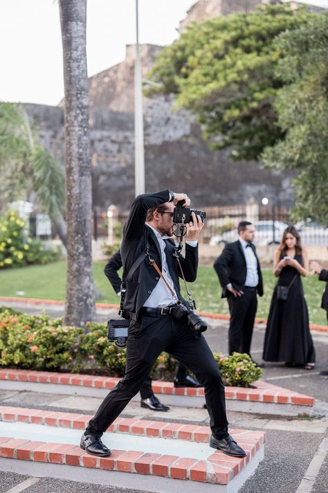 Male Wedding Photographer Outfit, Wedding Photographers Outfit, Wedding Photographer Outfit What To Wear, Photographer Wedding Outfit, Wedding Photographer Attire, Wedding Photographer Outfit, Wedding Questionnaire, Photographer Outfit, Old San Juan Puerto Rico