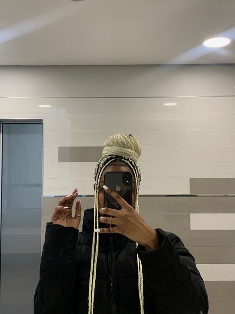 Bathroom mirror selfies, black puffer jacket, blonde braids inspo Iphone Xr Aesthetic Mirror Selfie, Iphone X Mirror Selfie Aesthetic, Iphone X Mirror Selfie, Iphone Xr Mirror Pics, Iphone Selfie Ideas, Mirror Selfie Blonde, Selfie Bathroom, Iphone Mirror Selfie, Iphone Xr Black