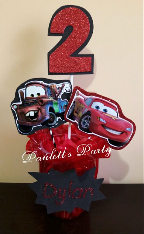 Disney Cars Birthday Centerpieces, Disney Cars Centerpieces, Cars Centerpiece Ideas, Disney Cars Theme Party, Disney Cars Birthday Decorations, Disney Cars Birthday Theme, Car Centerpieces, Race Car Party Decorations, Disney Cars Theme