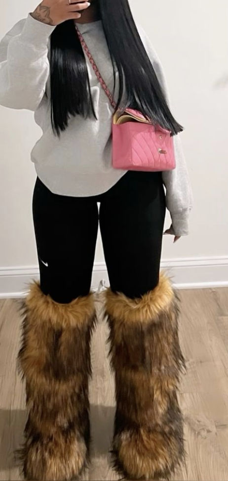 Tall Fur Boots Outfit, Fur Boots And Jeans, White Fur Boots Outfit, Fur Boots Outfit, White Fur Boots, White Fur, Winter Fits, Fur Boots, Chanel Shoes