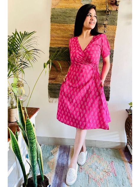 Short Frock Dresses, Cotton Dress Pattern, Casual Maxi Dresses, Knee Length Dresses Casual, Dresses For Ladies, Cotton Short Dresses, Ikkat Dresses, Long Gown Design, Casual Frocks