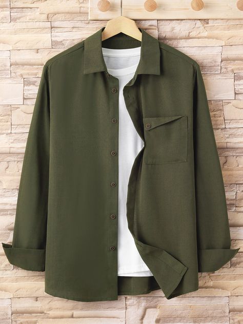 Green Top Outfit Men, Mens Smart Casual Fashion, Kemeja Army, Green Shirt Outfit Men, Plain Shirts For Men, Green Outfit Men, Green Shirt Outfits, Green Top Outfit, Green Shirt Men