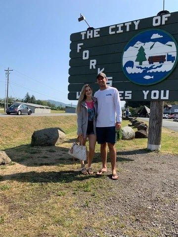 What to See and Do in Forks, Washington – Olivia Michelle Things To Do In Forks Washington, Forks Washington Outfits, Twilight Trip, Washington Trip, Massage Place, Rialto Beach, Team Edward, Forks Washington, Team Jacob