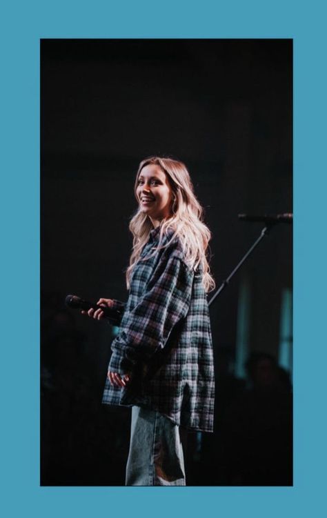 Worship Leading Outfits, Worship Outfit Leading, Worship Leader Fits, Camp Leader Outfits, Youth Leader Outfit, Worship Aesthetic Outfits, Youth Pastor Outfits, Youth Group Outfit Ideas, Praise Team Outfits