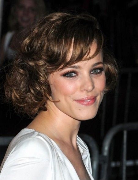 The Adorable Curly Hairstyles with Piecey Bangs for Mid-length Brunette Hair Bob With Side Swept Bangs, Short Curly Hairstyles For Women, Short Wavy Haircuts, Swept Bangs, Wavy Haircuts, Oval Face Hairstyles, Short Curly Haircuts, Side Swept Bangs, Hair Styles 2014