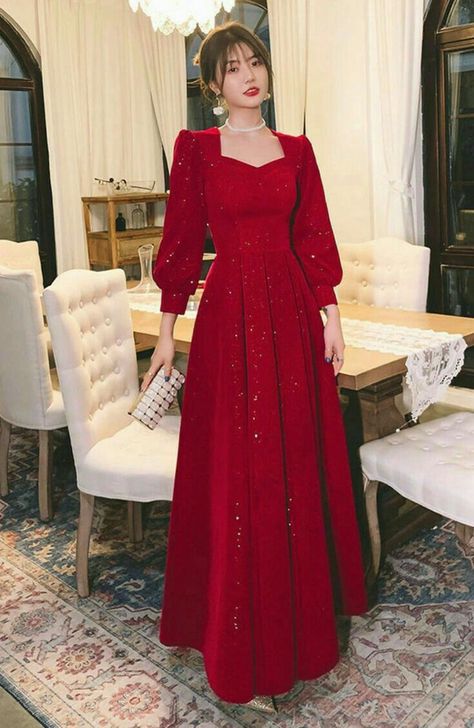 Modest Prom Dresses Muslim, Gowns Dresses Elegant, Dress Muslim, Beautiful Pakistani Dresses, Prom Dresses Modest, Designer Dresses Casual, Stylish Party Dresses, Fancy Dress Design, Stylish Dress Book