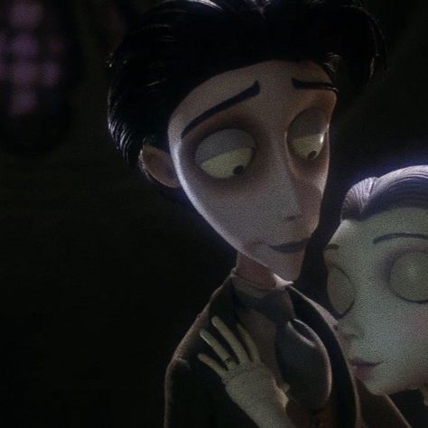 corpse bride matching! The Corpse Bride Matching Pfp, Matching Pfp Couple Corpse Bride, Corpse Bride Matching Pfp Couple, Victor And Victoria Matching Icons, Matching Pfp Corpse Bride, Victor And Emily Corpse Bride Matching Pfp, Cute Matching Pfp Couples Halloween, Emily And Victor Matching Icons, Tim Burton Matching Icons