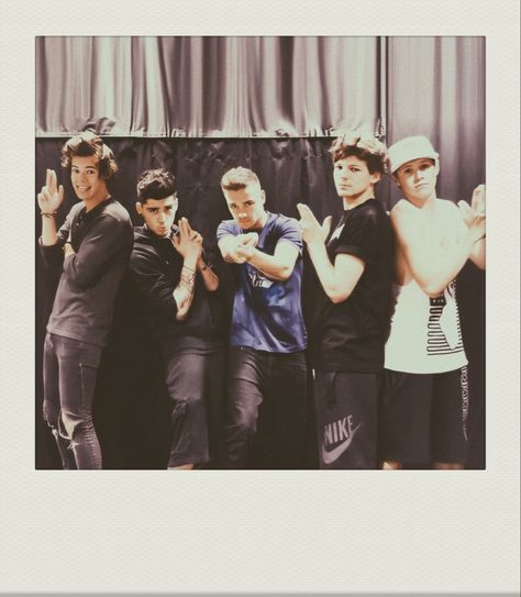 One Direction Widget, 1d Polaroid, One Direction Polaroid, One Direction Ot5, Four One Direction, One Direction Lockscreen, Gambar One Direction, One Direction Images, One Direction Wallpaper