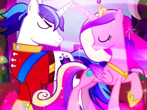 Princess cadence and shining armor Batman Coloring Pages, Princess Cadence, My Little Pony Princess, My Little Pony Wallpaper, My Little Pony Characters, My Little Pony Drawing, My Little Pony Pictures, Pony Drawing, Mlp My Little Pony