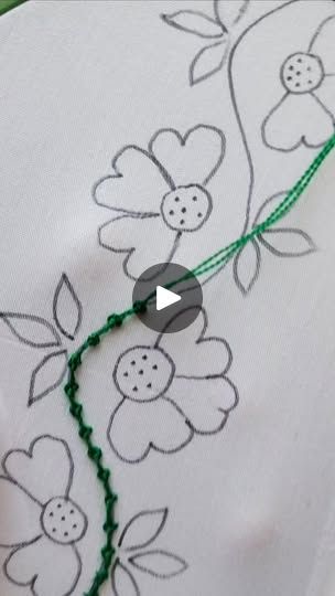 Silk Thread Embroidery Design, Palestrina Stitch, Silk Thread Embroidery, Knot Stitch, Facebook Ideas, Hooking Rugs, Embroidery Lessons, Stitch Sewing, Stitch Tutorial