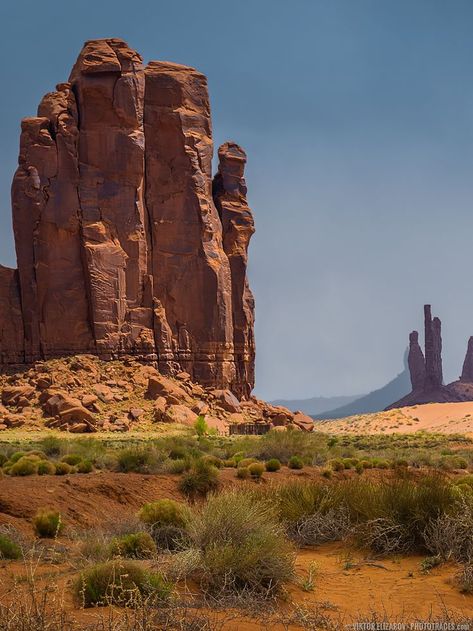 Camel Butte in Monument Valley (Arizona) Desert Shots, Monument Valley Arizona, Rocky Landscape, Family Travel Photography, Portraiture Photography, Vacation Photography, United State, Travel Photography Inspiration, Solo Female Travel