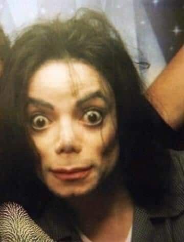 Ugly Celebrities, Funny Michael Jackson, Michael Jackson Funny Face, Michael Jackson Meme, Funny Celebrity Pics, Michael Jackson Hot, Famous Memes, Hee Man, Michael Jackson Funny