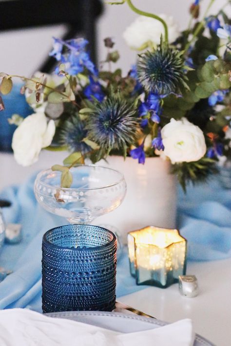 Hanukkah Table Decorations, Hannukah Tablescape, Hanukkah Tablescape, Hanukkah Aesthetic, Hanukkah Table Setting, Hanukkah Decorations Diy, Hannukah Party, Hanukkah Bush, Blue Tablescape