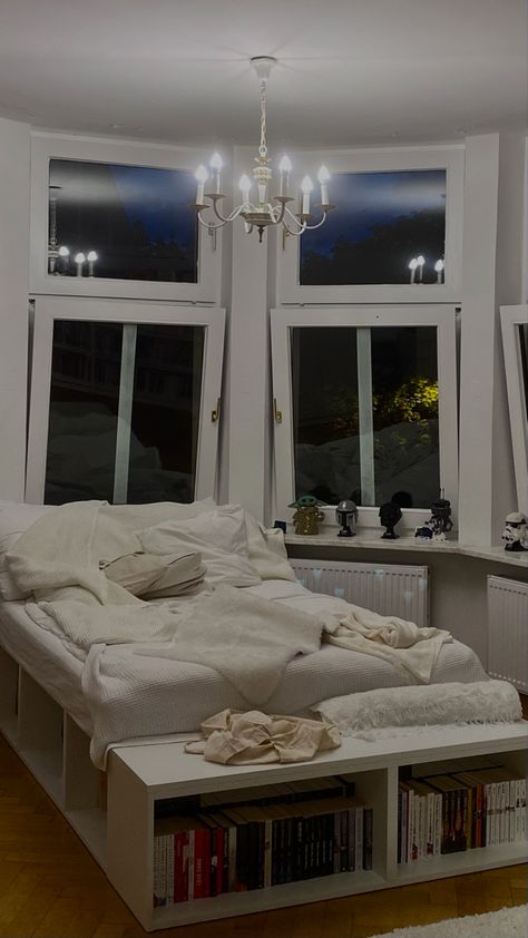 Bed By Bay Window, Big Window Bedroom Aesthetic, Window Bedroom Decor, Big Window Bedroom, Bed Under Windows, Bed Infront Of Window, Bed Near Window, Bed Bay Window, Old Money Room