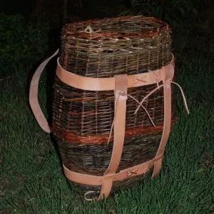 Pack Basket | Preindustrial Craftsmanship Willow Pack Basket, Pack Basket, Nerd Outfits, Bushcraft Gear, Willow Weaving, Kit Bag, Leather Work, The Pack, Be Beautiful