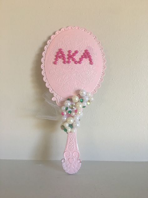 Custom made handheld mirror reflective of Alpha Kappa Alpha Sorority, Inc. Aka Mirror, Devine Nine, Aka Gifts, Alpha Kappa Alpha Clothing, Pearl Jewelry Shop, Divine 9, Aka Sorority, Alpha Kappa Alpha Sorority, Mirror Ideas