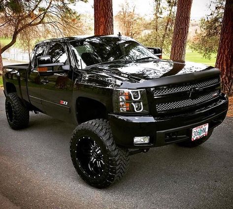 Chevy Silverado 1500 Lifted, 2010 Chevy Silverado 1500, Silverado 2010, 2012 Chevy Silverado, Truck Builds, Custom Silverado, 2010 Chevy Silverado, Chevy Duramax, Nice Trucks