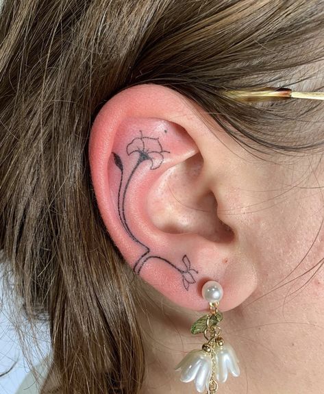 Inner Ear Tattoo, Ear Tattoo, Flower Tattoos, Piercing Jewelry, Tatting, Tattoo Ideas, Tattoo Designs, Tattoos, Nails