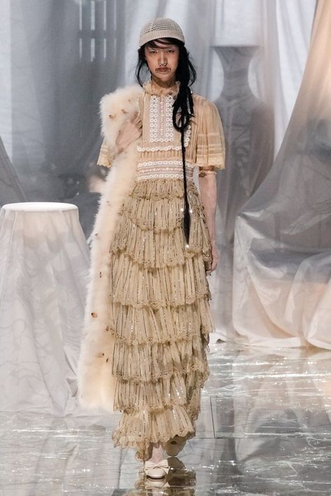 Kea (@jacquemusx) on X Valentino 2025, December Fashion, Trend 2025, Runway Magazine, Couture Style, Valentino Couture, Spring 2025, Alessandro Michele, Sophia Loren