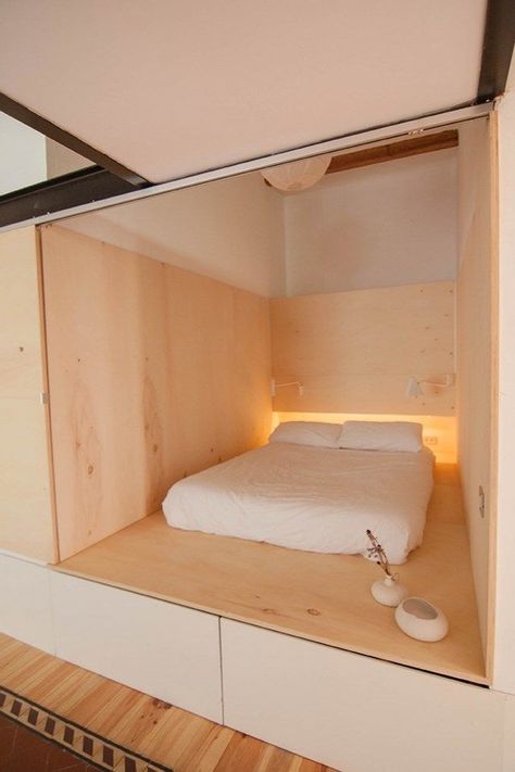 Hidden Bedroom, Modern Japanese Interior, Country Modern Home, Plywood Interior, Mini Loft, Japanese Interior Design, Interior Remodel, Casa Container, Small Space Living Room