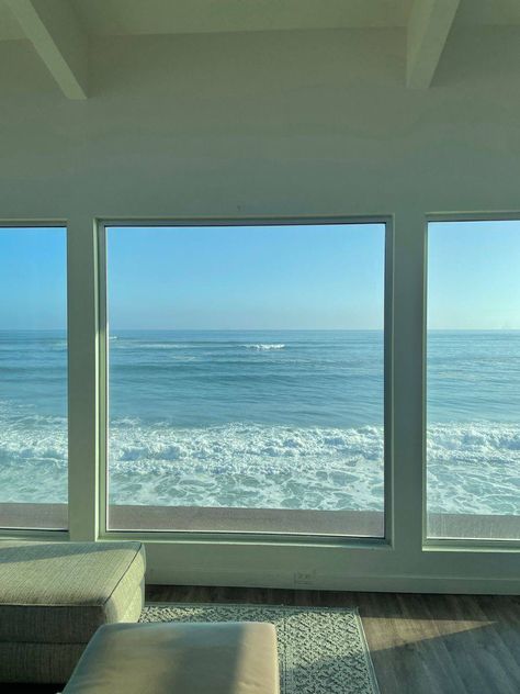 Summer Dream Aesthetic, Beach Home Aesthetic, Sea Interior Design, Pretty Beach House, Aesthetic Beach House, Beach View House, Window Pictures, Aesthetic Window, Houses By The Beach