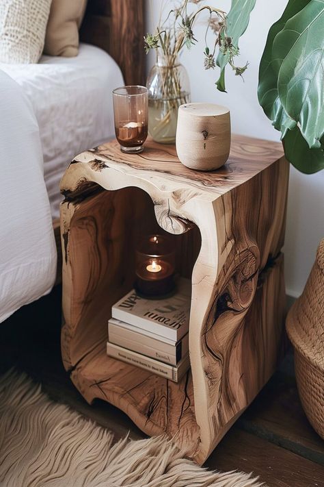 Unusual Bedside Tables, Creative Bedside Table, Wooden Home Decor, Interior Design Per La Casa, Modern Rustic Decor, Serene Bedroom, Wooden Home, Bedroom Retreat, Video Home