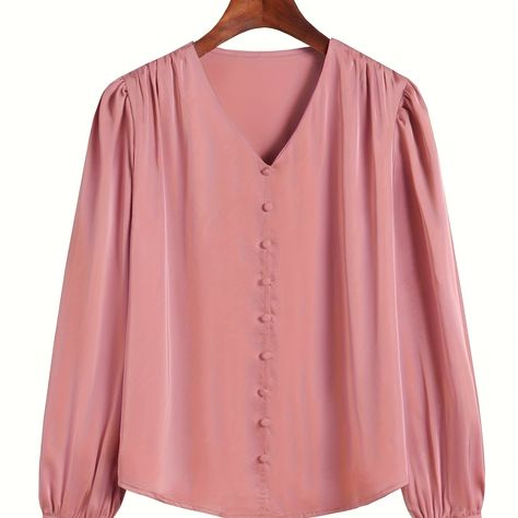 Satijnen Blouses, Shirts For Women Stylish, V Neck Blouses, Women Work Blouse, Pink Chalk, Fashion Tops Blouse, Button Blouse, Modieuze Outfits, Fashion Attire