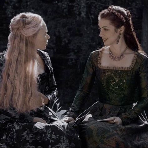 Princess X Princess Aesthetic, Brunette Princess Aesthetic, Lady In Waiting Aesthetic, Fantasy Sisters, Greer Reign, Dark Princess Aesthetic, Two Princesses, Rhaena Targaryen, Royalty Core