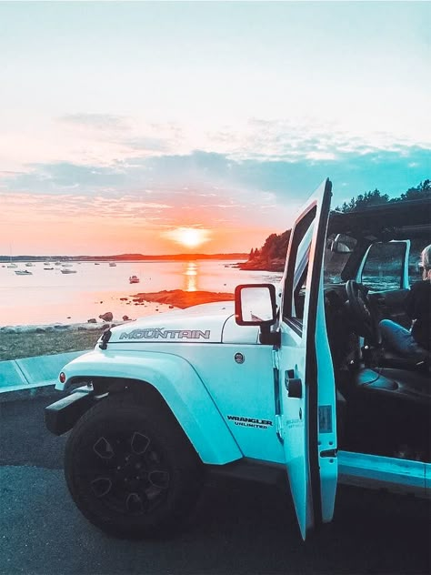 Blue Jeep Wrangler, Jeep Wallpaper, Jeep Baby, Beach Jeep, Jeep Photos, White Jeep, Blue Jeep, Cars Jeep, Beach Sunset Wallpaper