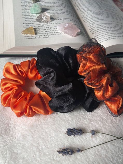 Autumn Kindergarten, Halloween Scrunchies, Beautiful Pumpkins, Silk Scrunchies, Basic Fit, Christmas Hair, Basic Fits, Business Idea, Halloween Accessories