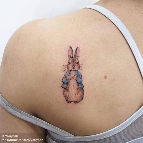 Peter Rabbit Tattoos, Artwork Tattoo, Traditional Tattoo Inspiration, Rabbit Tattoo, Cute Tats, Bunny Tattoos, Explore Tattoo, Rabbit Tattoos, Rabbit Pattern