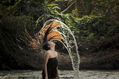 https://flic.kr/p/MCeMG2 | Splashing. | Rural girl splashing the river water with her hair. Photography Movement, Water Shoot, Photography Water, Off Camera Flash, Action Photography, No Bad Days, Haruki Murakami, Water Photography, Hair Flip