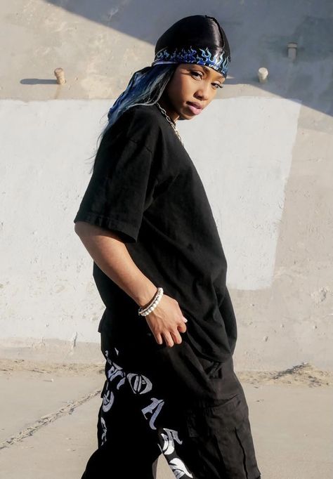 Black woman posing in a Durag engulfed in flames. Durag Outfit, Durags Women, Womens Braids, Women Curly Hair, Do Rag, I Love Being Black, Women Aesthetic, Curly Hair Women, Hip Hop Outfits