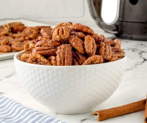 Salad Topping, Candied Pecans Recipe, Roasted Pecans, Salad Toppings, Pecan Recipes, Candied Nuts, Candied Pecans, Salty Snacks, Air Fryer Recipes Easy