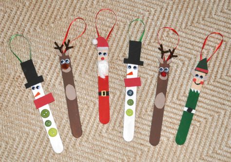 Popsicle Stick Ornaments, Diy Popsicle, Popsicle Crafts, Popsicle Stick, Easy Christmas Crafts, Christmas Decorations For The Home, Popsicle Sticks, Christmas Ornaments To Make, Christmas Crafts For Kids