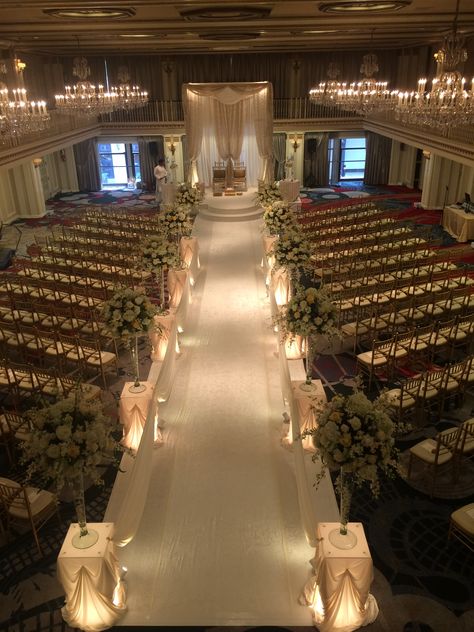 Fancy Wedding Ceremony, Grand Wedding Ceremony, Pretty Wedding Venues Indoor, Inside Wedding Ceremony, Wedding Ceremony Ideas Indoor, Royal Wedding Decorations, Dump Aesthetic, Candle Lit Ceremony, Lavender Wedding Theme