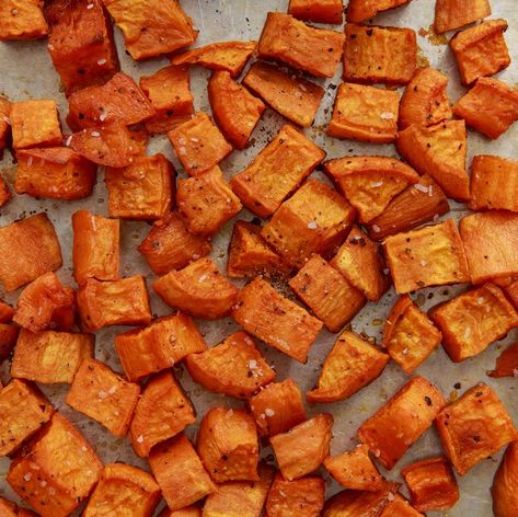 How To Roast Sweet Potatoes - Delish.com Roasted Sweet Potato Cubes, Potato Diet, Keto Veggies, Sweet Potato Recipes Roasted, Buns In My Oven, Mexican Salads, Farm Fresh Recipes, Minced Meat, Honey And Cinnamon